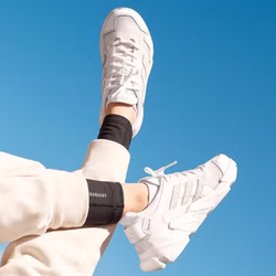 G55052-adidas-karlie-kloss-running-shoes-laufschuhe-boost-sportschuhe-white-boost-sohle-7.jpg G55052-adidas-karlie-kloss-running-shoes-laufschuhe-boost-sportschuhe-white-boost-sohle-7.jpg