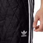 H11429-adidas-originals-quilted-superstar-tp-sst-track-pants-winter-traininsghose-thermo-gefuettert-schwarz-f.jpg