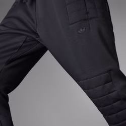 HM6507-adidas-originals-chile-62-c-62-quilted-blue-version-track-pant-trainingshose-schwarz-sporthose-black-f.jpg HM6507-adidas-originals-chile-62-c-62-quilted-blue-version-track-pant-trainingshose-schwarz-sporthose-black-f.jpg