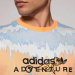 GN2361-adidas-adventure-originals-adv-aop-shirt-camaeleon-eidechse-batik-herren-tee-orange-blue-white-6.jpg