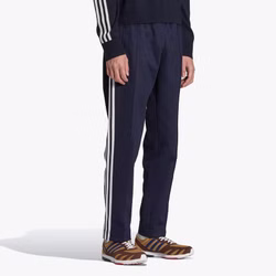 HC4308-adidas-originals-noah-bb-tp-beckenbauer-track-pants-steigbuegel-trainingshose-limited-edition-legend-ink-navy-white-b.jpg HC4308-adidas-originals-noah-bb-tp-beckenbauer-track-pants-steigbuegel-trainingshose-limited-edition-legend-ink-navy-white-b.jpg
