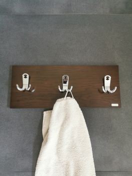 6021-Edler-Badezimmer-Handtuchhaken-Wandhandtuchhaken-50-x-20-cm-Carl-Svensson_13.jpg