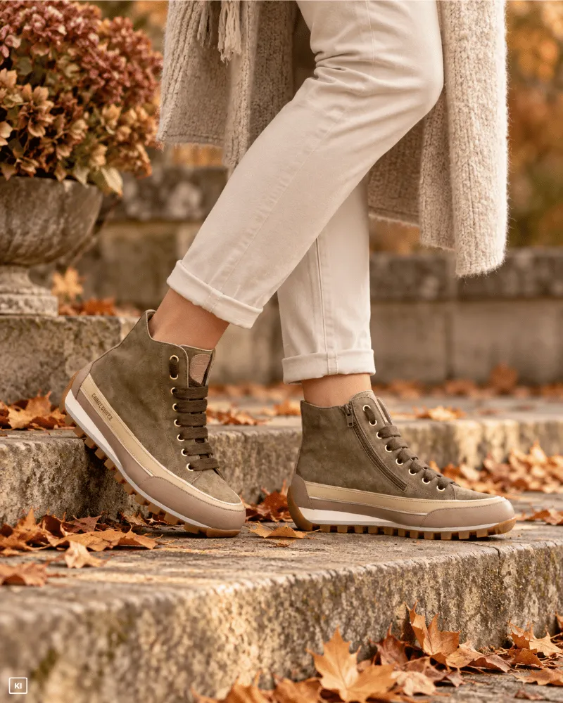 High Top Sneaker