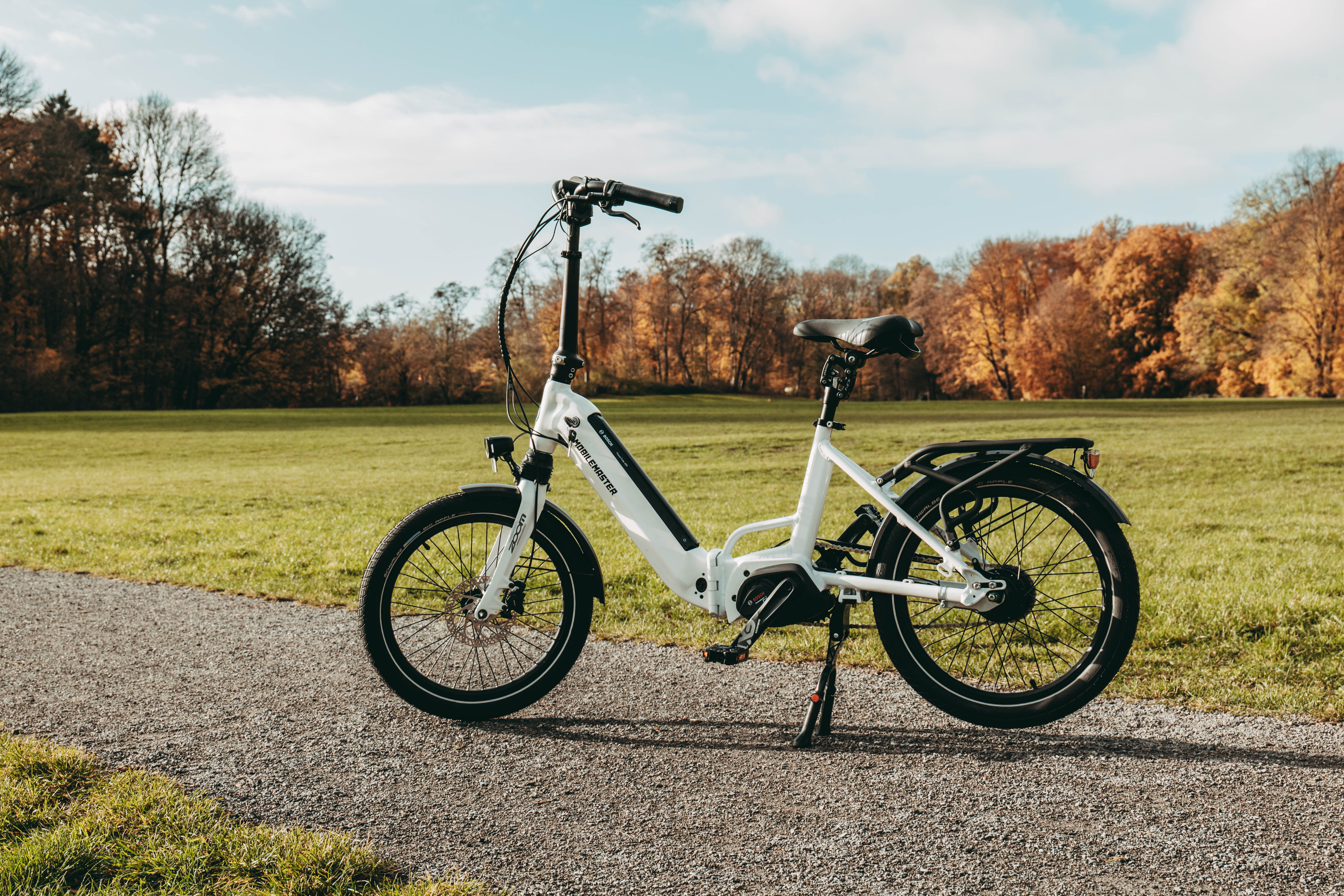 Weißes Mobilemaster Rohloff E-14 PT CX Faltrad mit Bosch CX Motor – E-Bike Probefahrt in Pulheim bei Köln