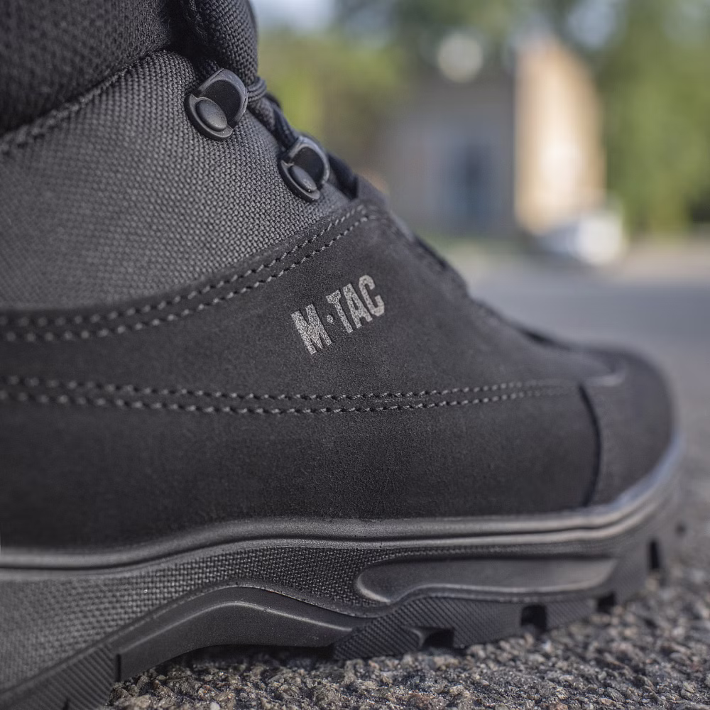 black11.jpg black11.jpg