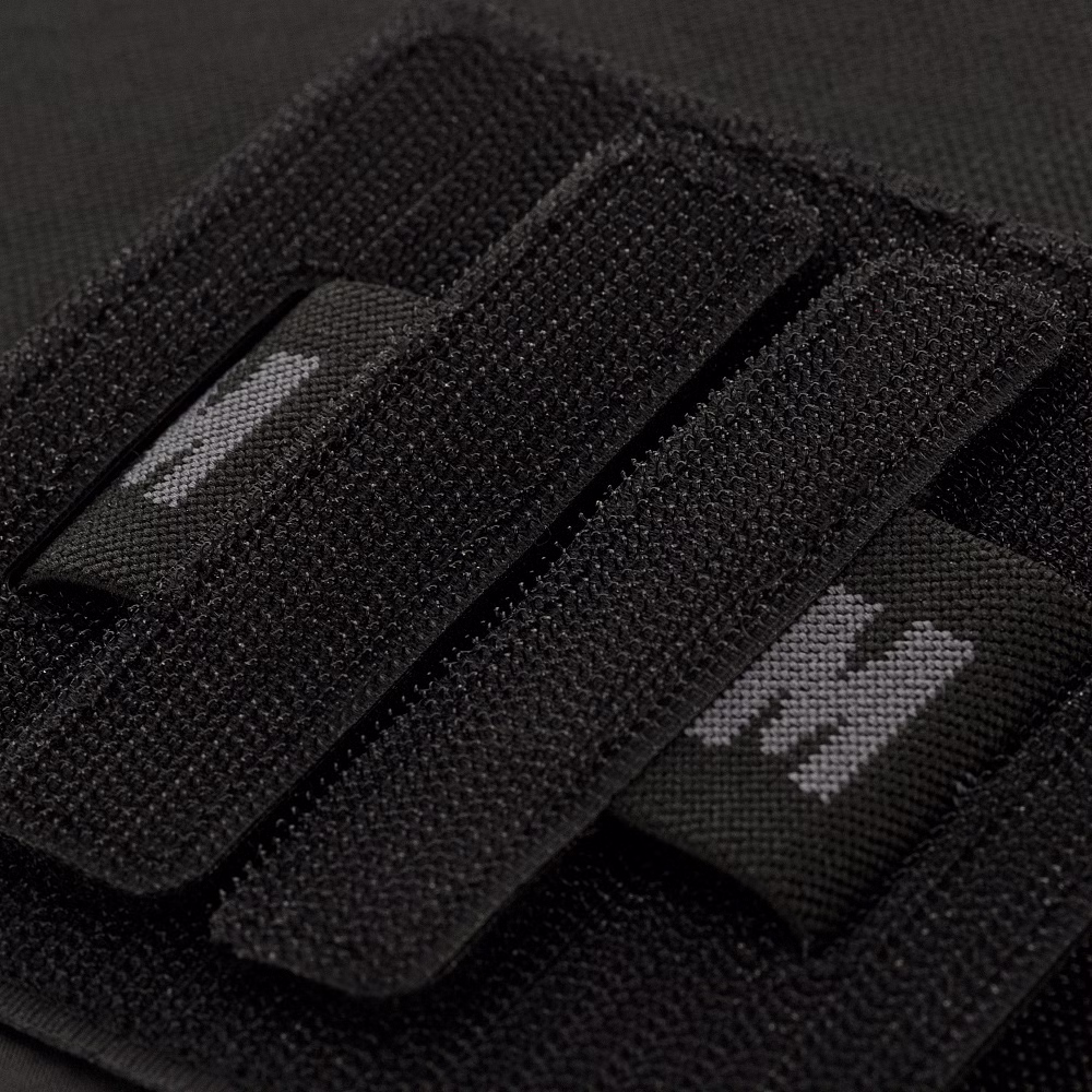 Black7.jpeg Black7.jpeg