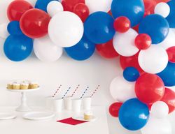 20839-Luftballongirlande-blau-weiss-rot-Ballongirlande.jpg 20839-Luftballongirlande-blau-weiss-rot-Ballongirlande.jpg