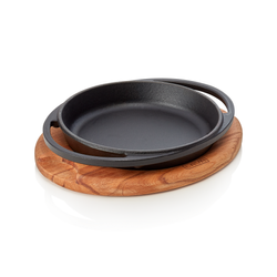 28138-LAVA-Brat--Servierpfanne----16-cm-mit-Holzuntersetzer-und-Seitengriffen--Serie-Serving-pans-36-Gusseisen-emailliert.png 28138-LAVA-Brat--Servierpfanne----16-cm-mit-Holzuntersetzer-und-Seitengriffen--Serie-Serving-pans-36-Gusseisen-emailliert.png