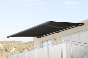Elektrische Kassettenmarkise, 4x3m, Polyester anthrazit, Rahmen grau