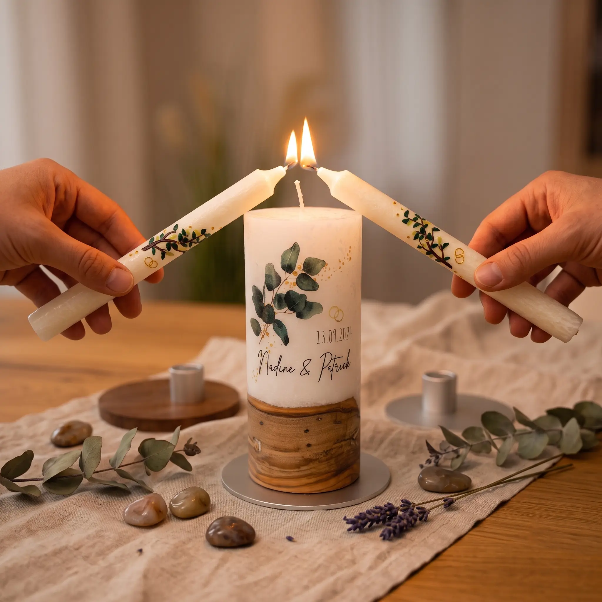 Anzündkerzen zum gemeinsamen Entzünden der Hochzeitskerze