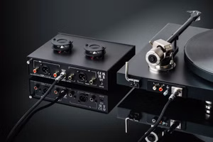 11644-Pro-Ject-Tube-Box-S3-B---Symmetrischer-Phono-Vorverstaerker--MM-MC--schwarz-PJ-TB-S3-B-B_1.jpg